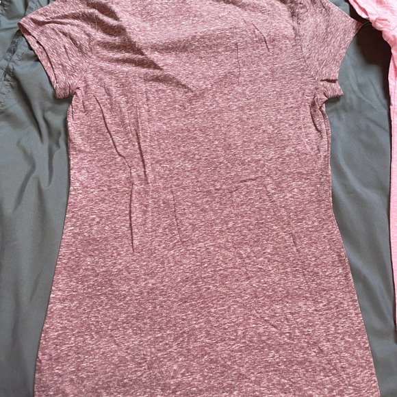 Two No Boundaries V-Neck T-Shirts (Juniors LL - Picture 8 of 9